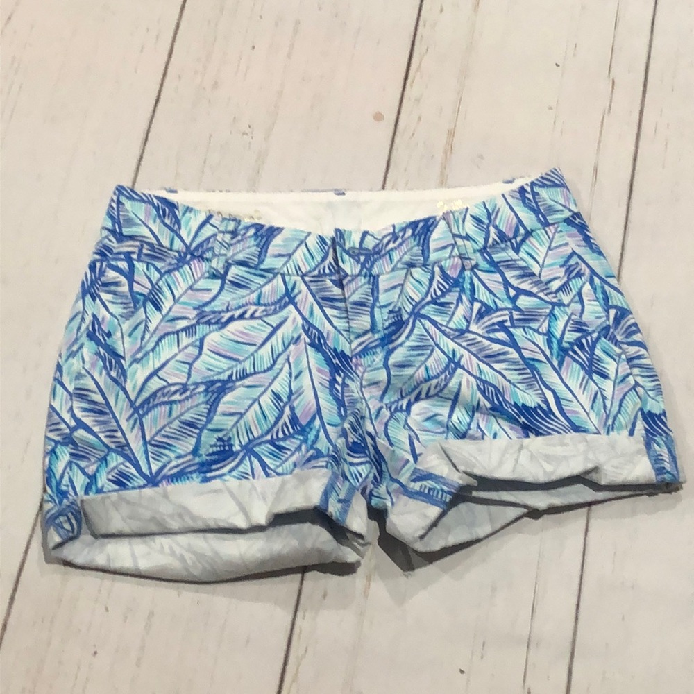 Lilly Pulitzer blue patterned dress shorts